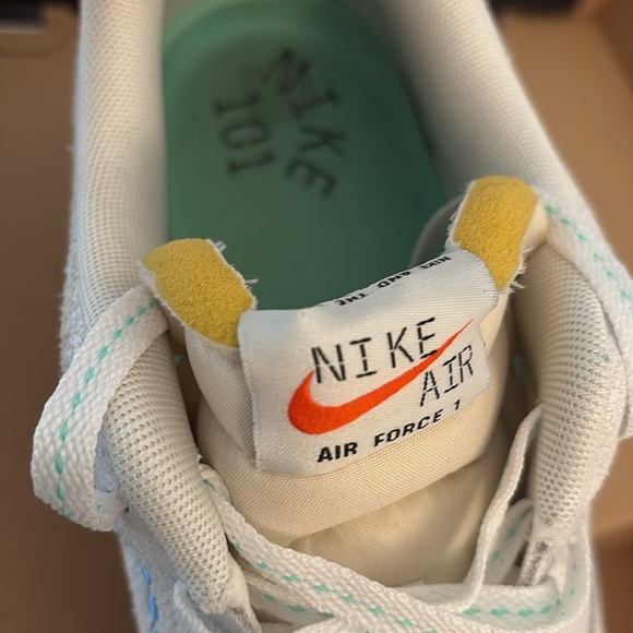 Air Force 1 ‘07 LV8 - Nike 101 - worn ONCE - Picture 9 of 14